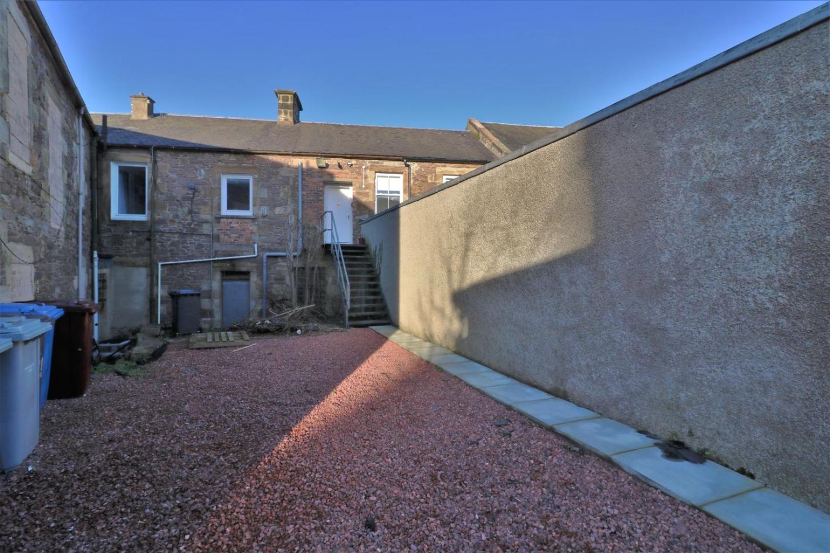 Signature - No 1 Bonnet Apartments Lanark Exterior photo