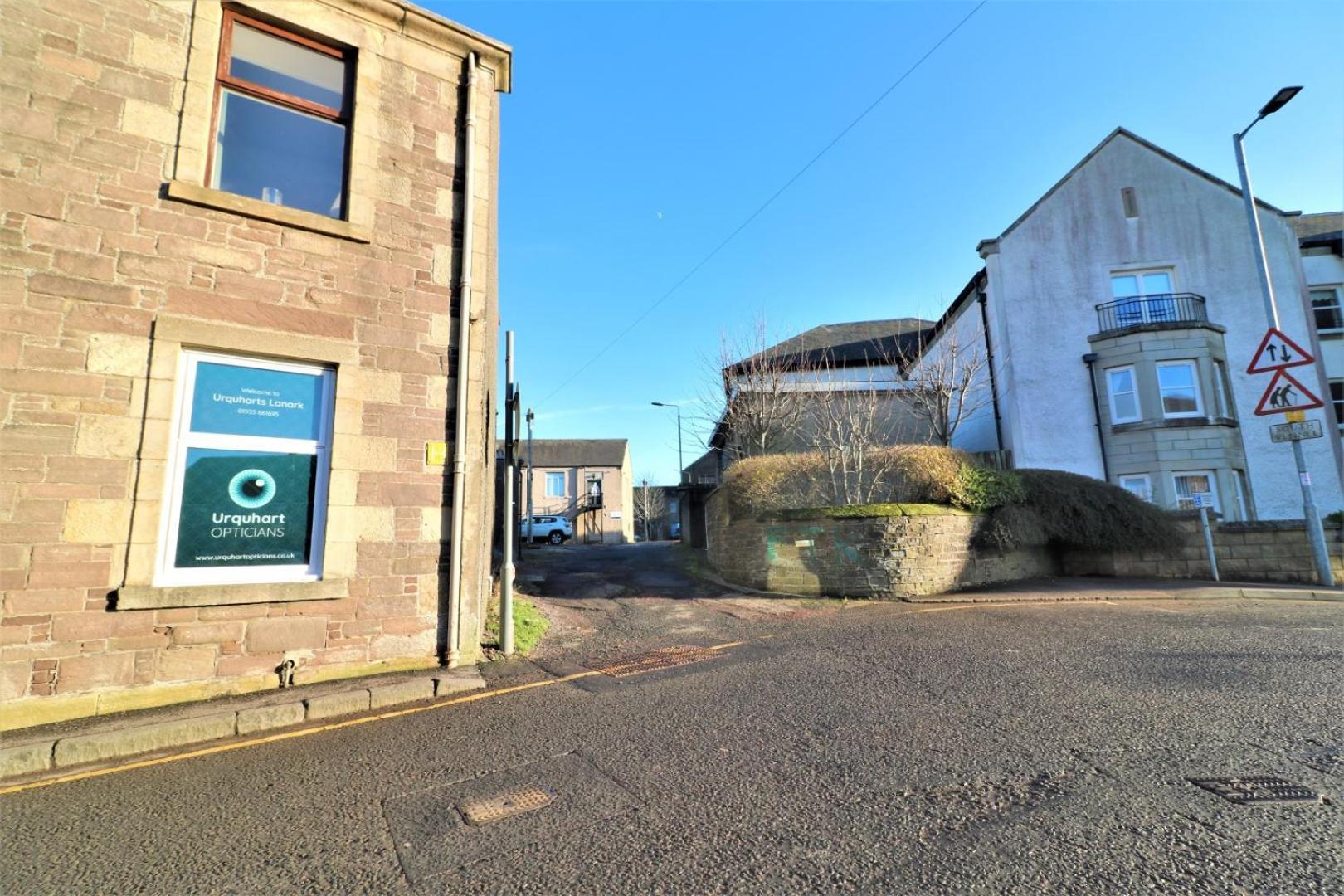 Signature - No 1 Bonnet Apartments Lanark Exterior photo